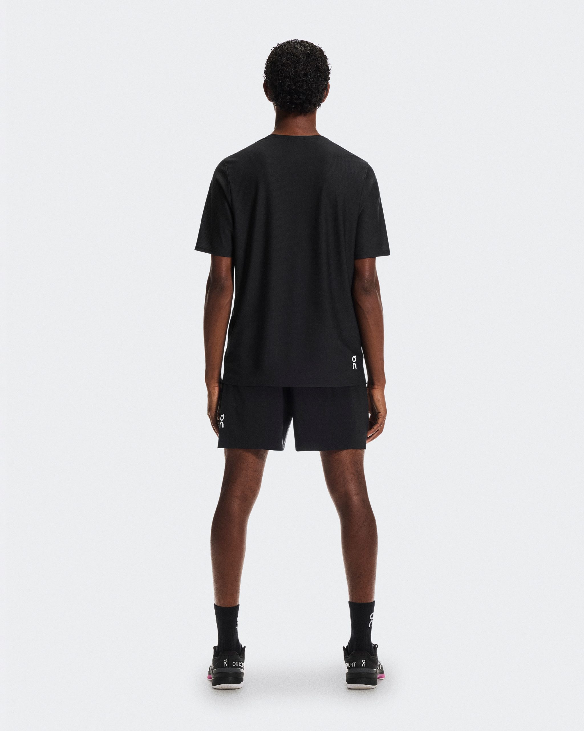 court-short-preto-on-1