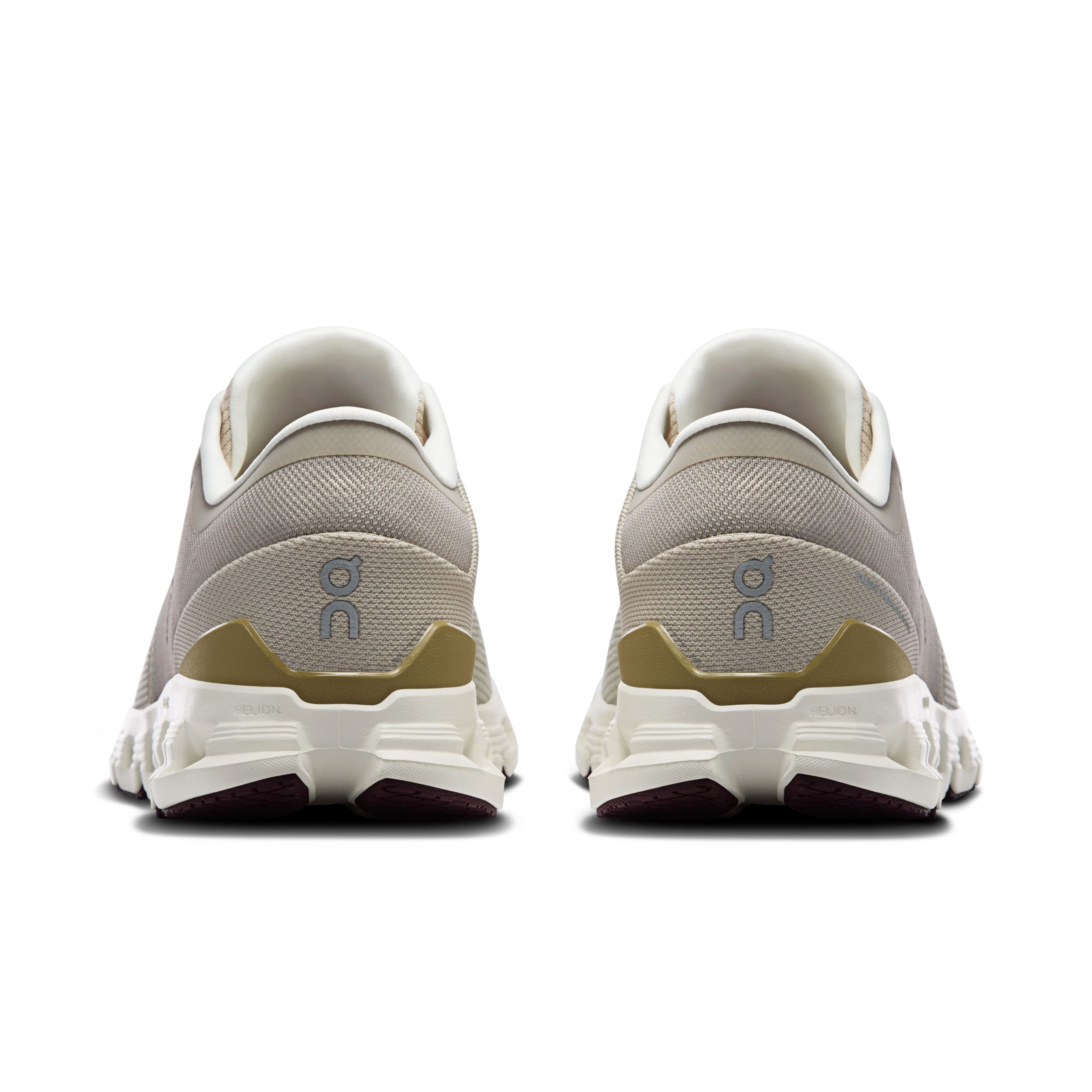 tenis-cloud-x-4-bege-on-5