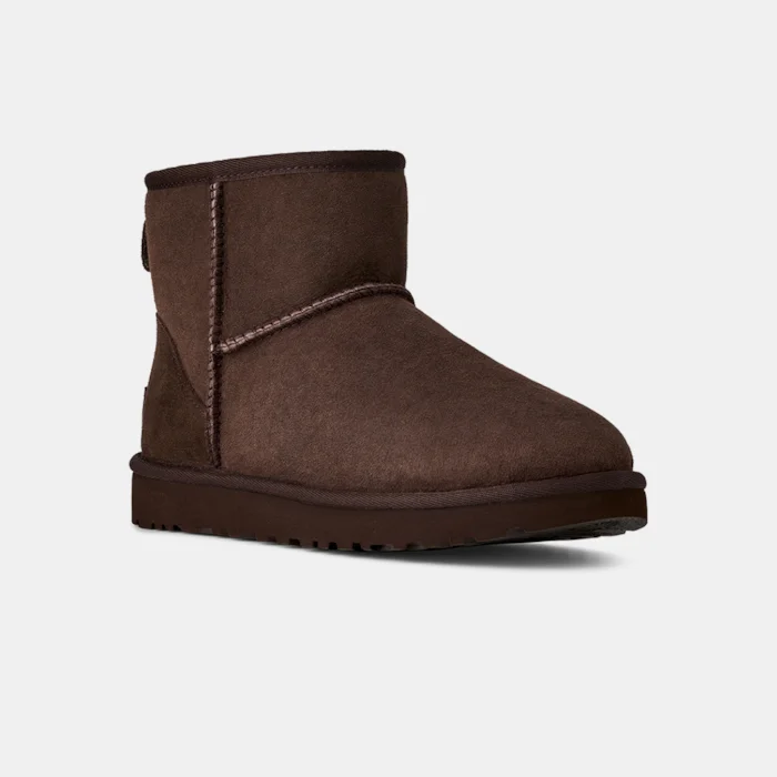 bota-classica-mini-marrom-ugg-1