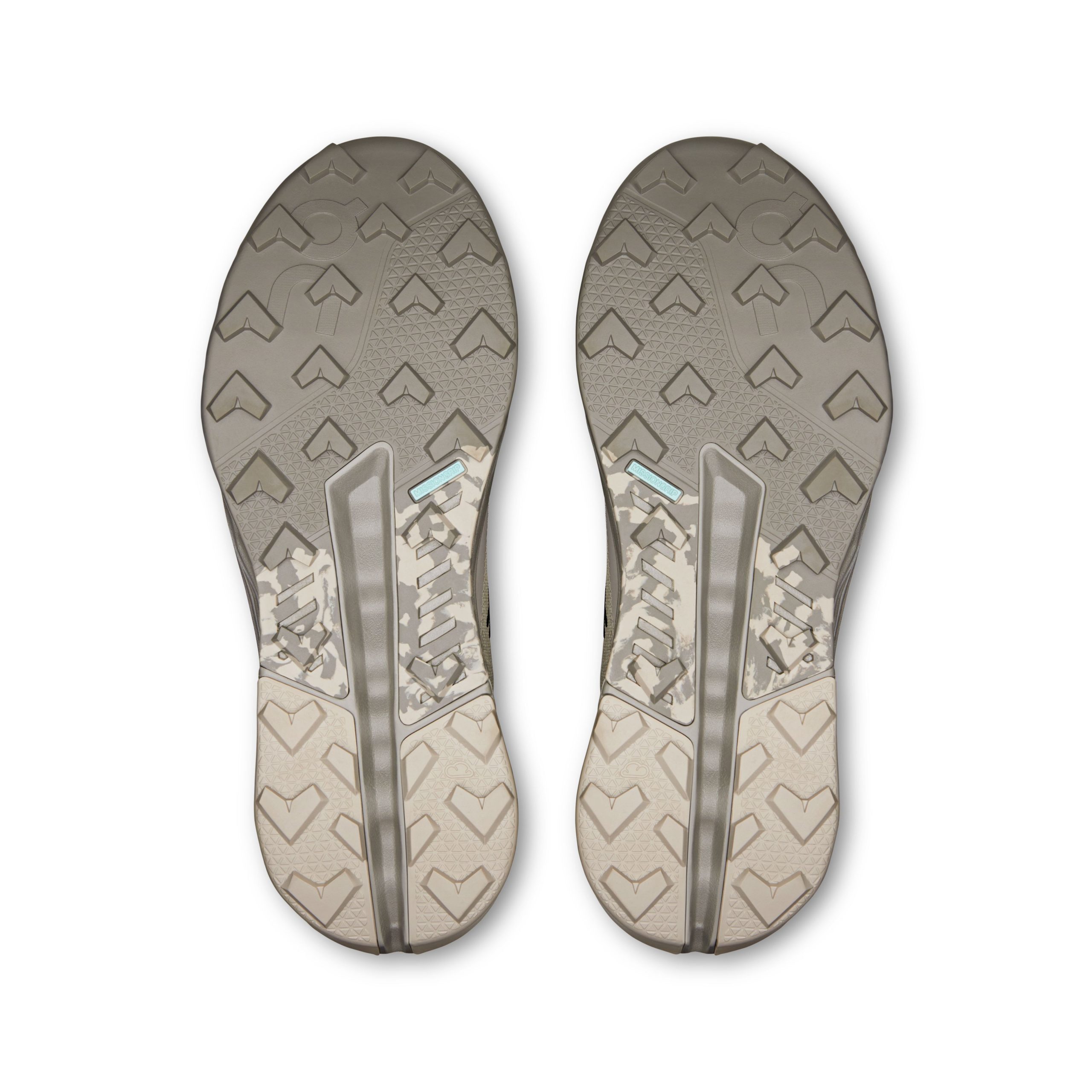 cloudhorizon-2-cinza-on-running-2