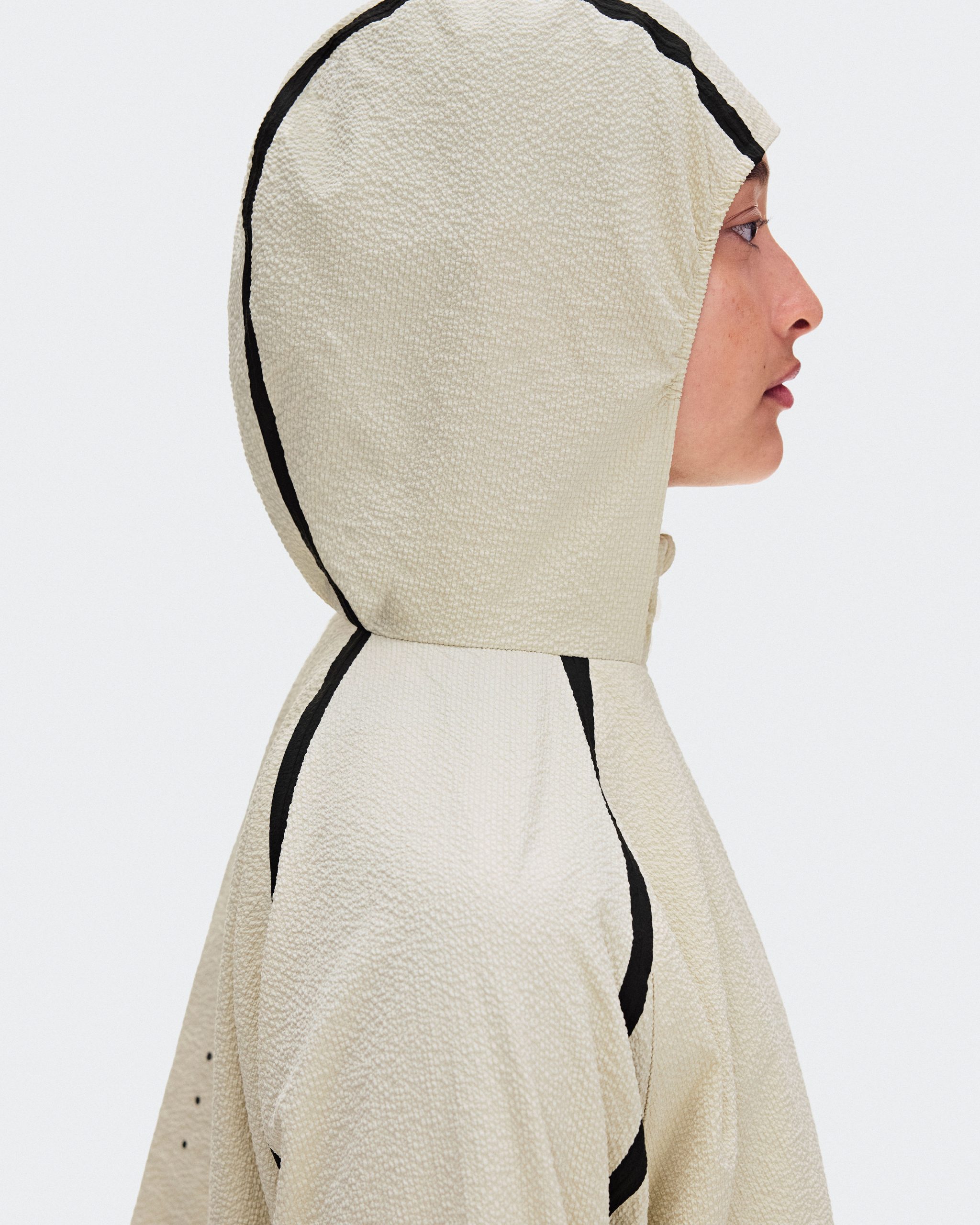 jaqueta-performance-volt-hare-feminina-on-5